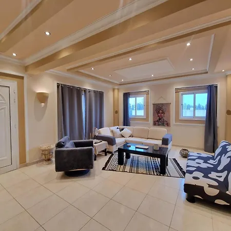 Family House Пафос