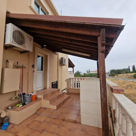 Family House Вилла *